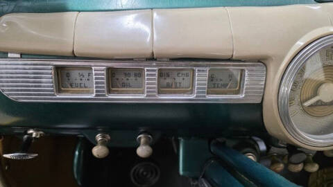 1948 Ford Super Deluxe