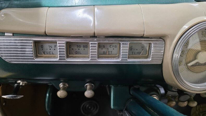 1948 Ford Super Deluxe