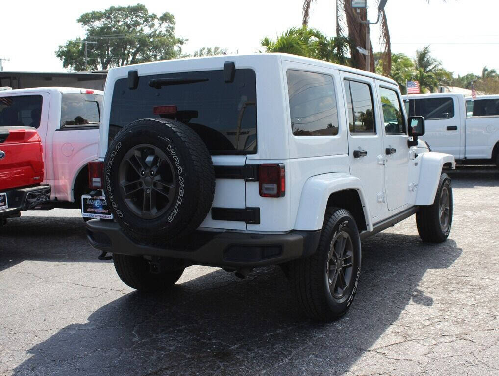 2017 Jeep Wrangler Unlimited  - $29,995