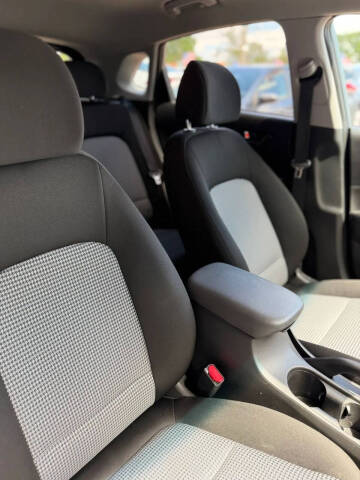 2020 Hyundai Kona SEL