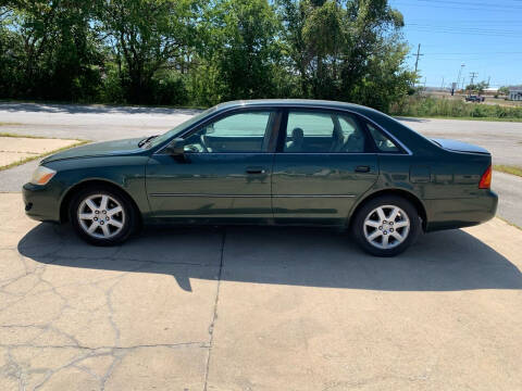2000 Toyota Avalon for sale at Elite Auto Plaza in Springfield IL