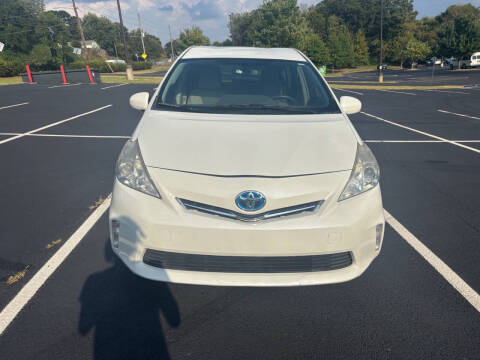 2013 Toyota Prius v Five