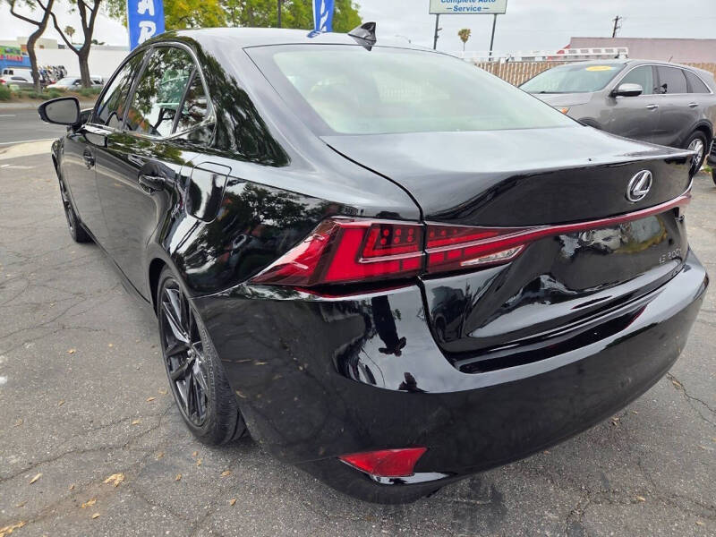 2016 Lexus IS 200t