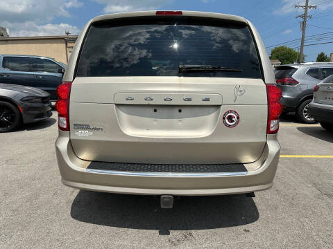 2015 Dodge Grand Caravan American Value Package