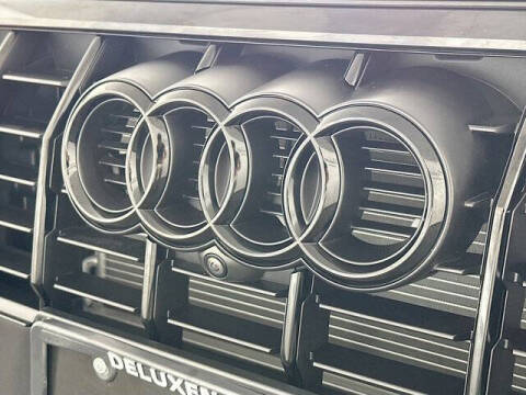 2024 Audi Q3 quattro S line Prem Plus 45 TFSI