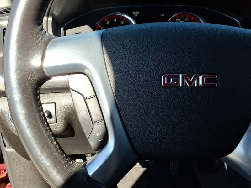 2016 GMC Acadia SLE-2