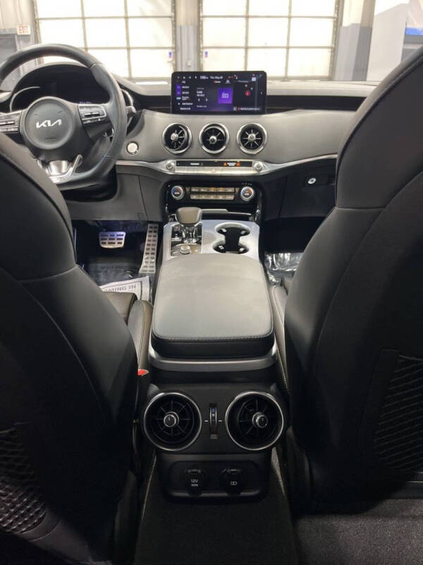2022 Kia Stinger