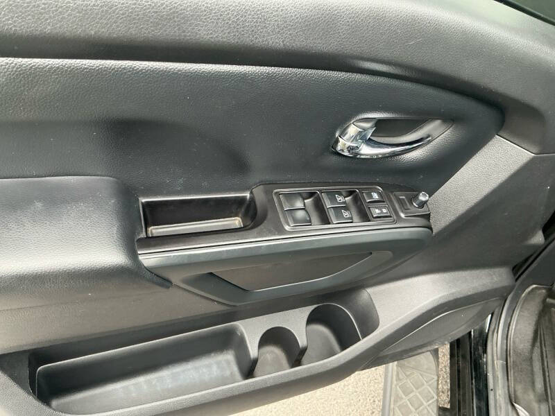 2019 Nissan Titan SV