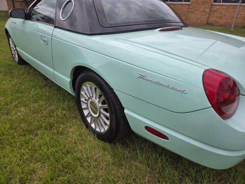 2004 Ford Thunderbird Deluxe