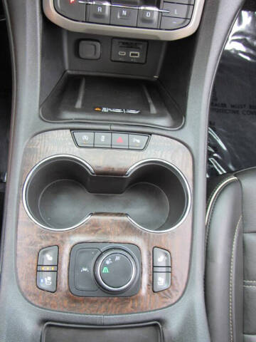 2021 GMC Acadia Denali