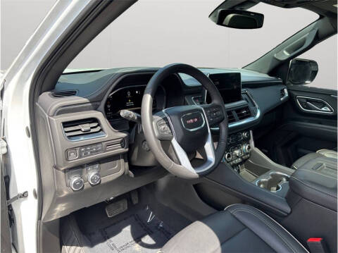 2022 GMC Yukon SLT