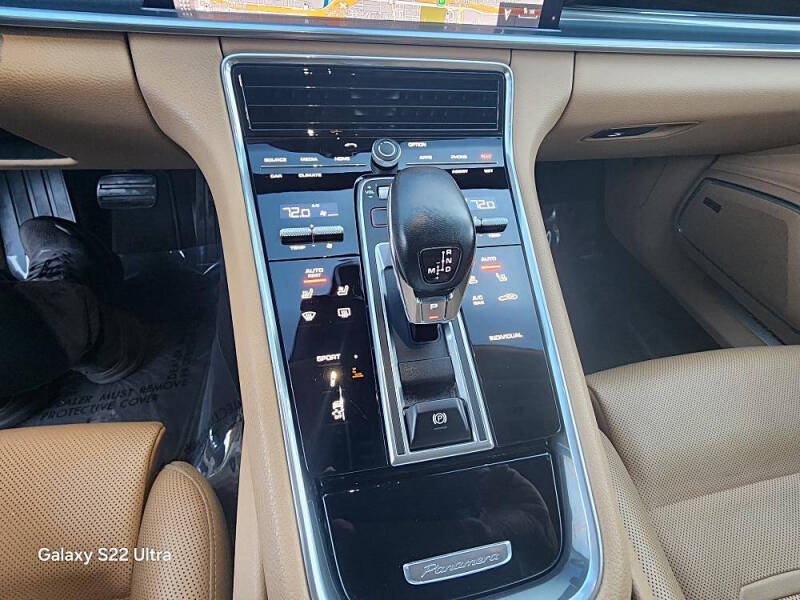 2019 Porsche Panamera 4