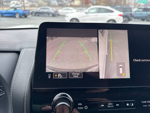 2022 Infiniti QX80 Premium Select