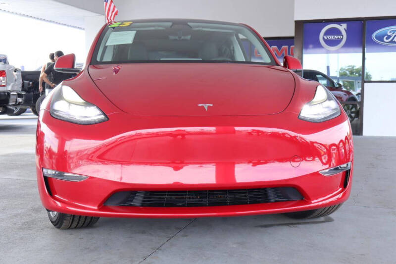 2023 Tesla Model Y Long Range