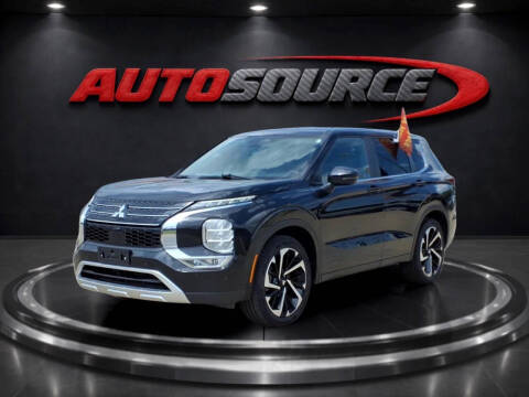 2023 Mitsubishi Outlander SE