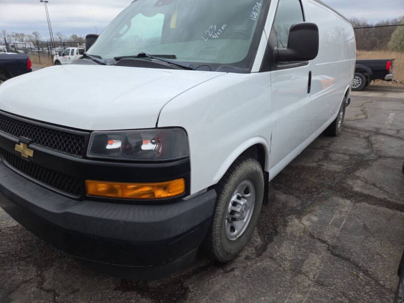 2019 Chevrolet Express Cargo Work Van's photo