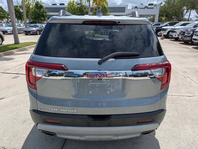 2023 GMC Acadia SLT
