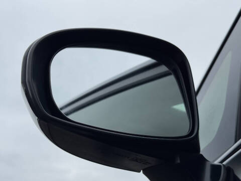 2017 Toyota Prius v Four