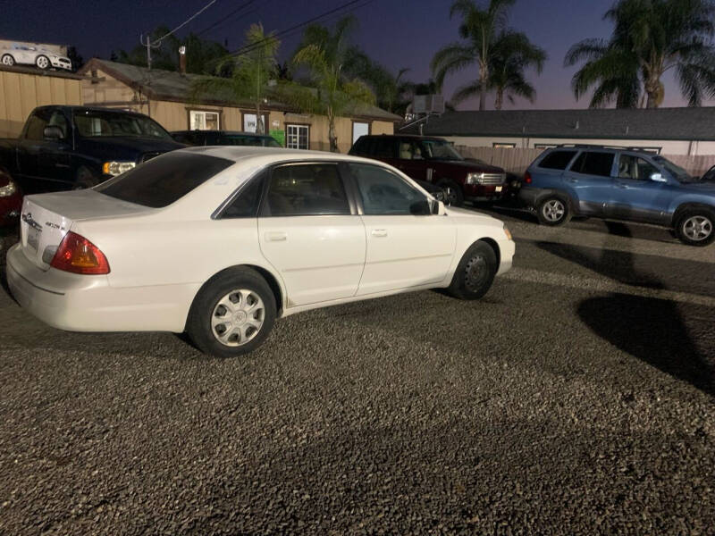 2001 Toyota Avalon XL photo 4