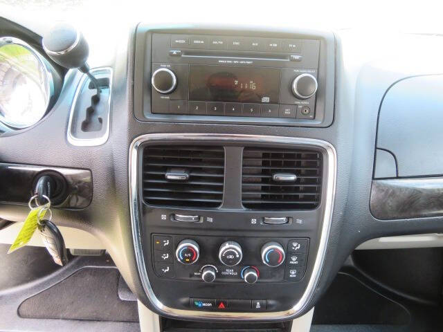 2014 Dodge Grand Caravan SE