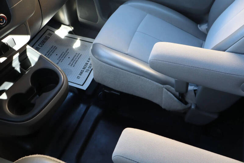 2016 Nissan NV