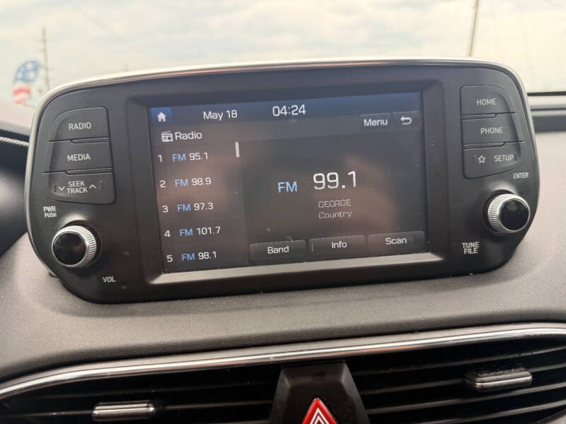 2020 Hyundai Santa Fe SE
