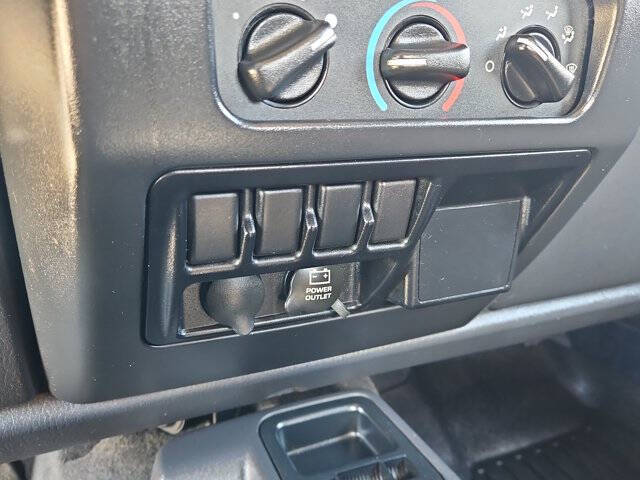 2004 Jeep Wrangler SE