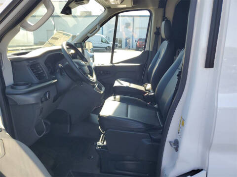 2025 Ford Transit 250