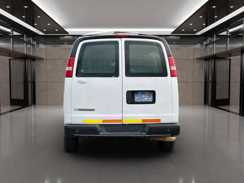 2017 Chevrolet Express 2500
