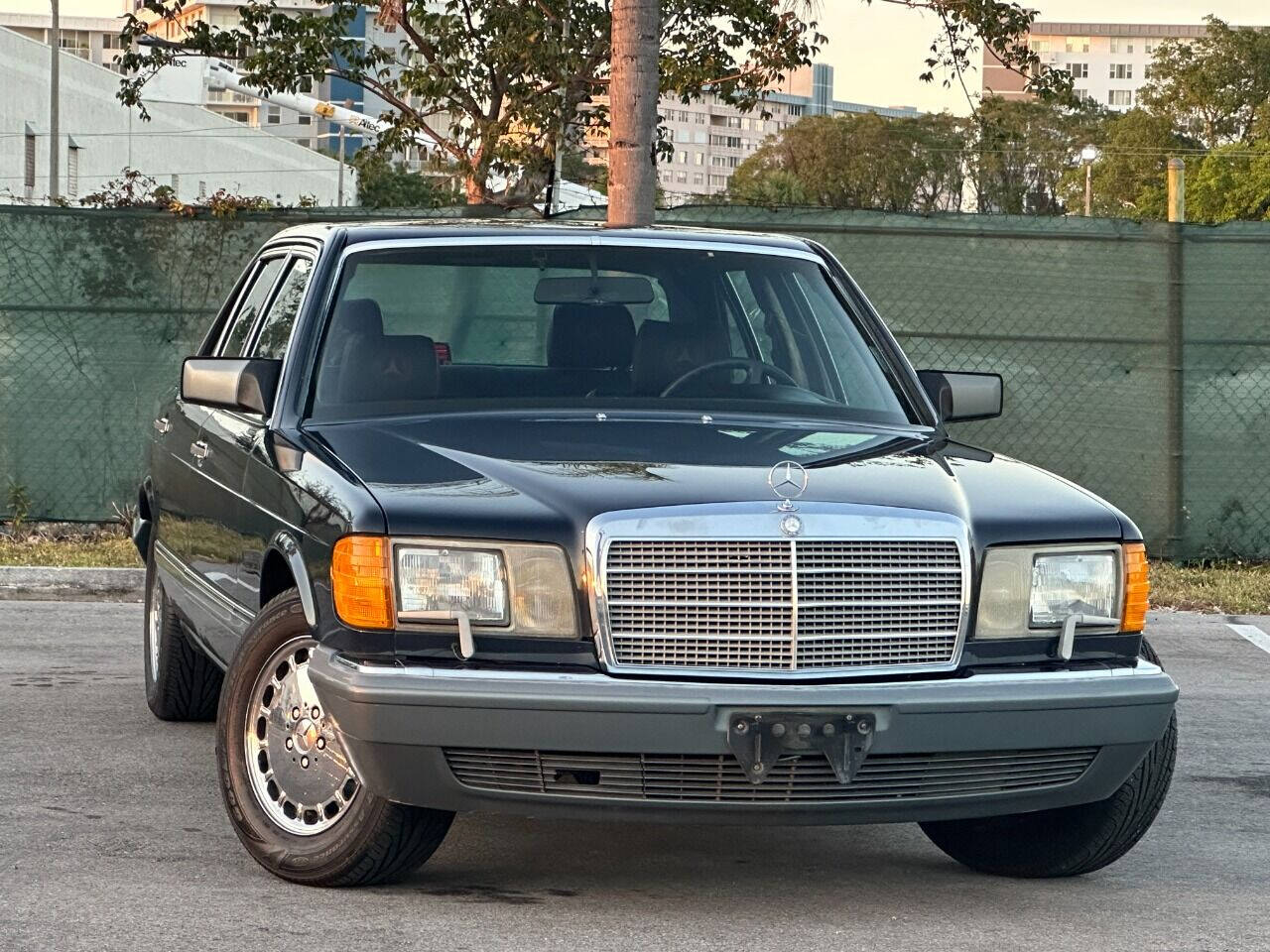 1988 Mercedes-Benz 420-Class  - $8,900
