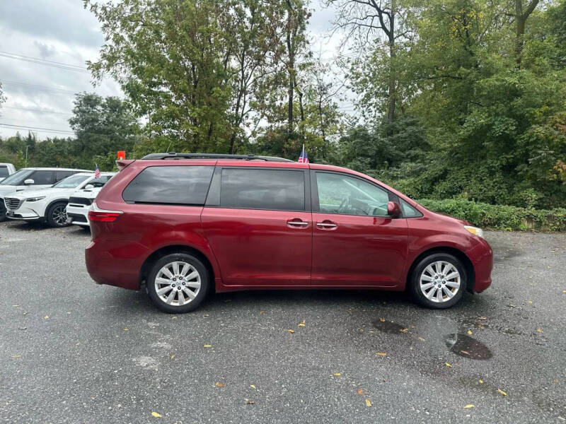 2015 Toyota Sienna