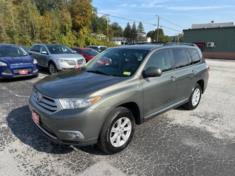 2011 Toyota Highlander for sale at DAN KEARNEY'S USED CARS in Center Rutland VT