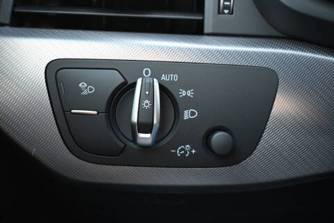 2022 Audi A4 quattro S line Prem Plus 45 TFSI