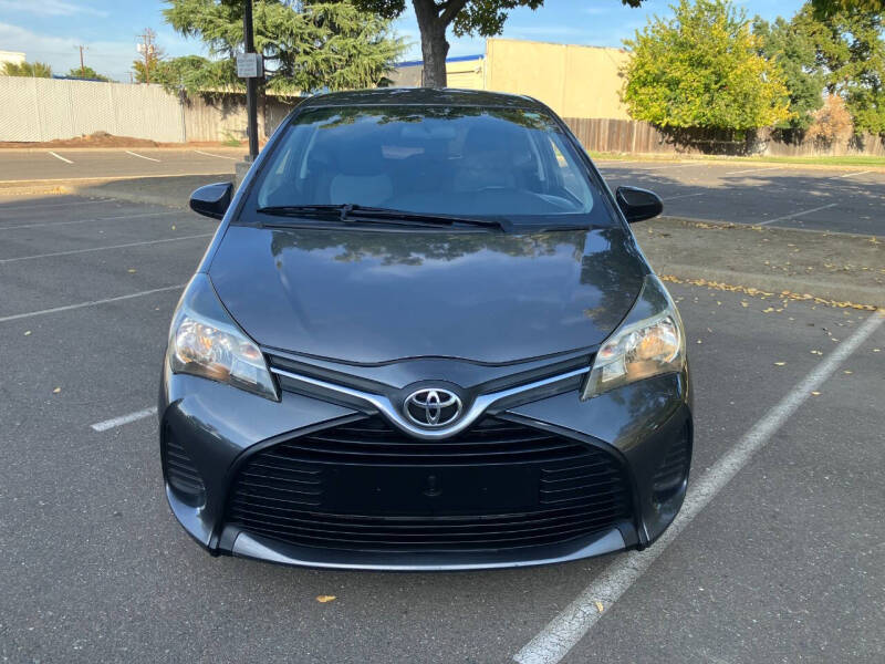 2015 Toyota Yaris 3-Door L