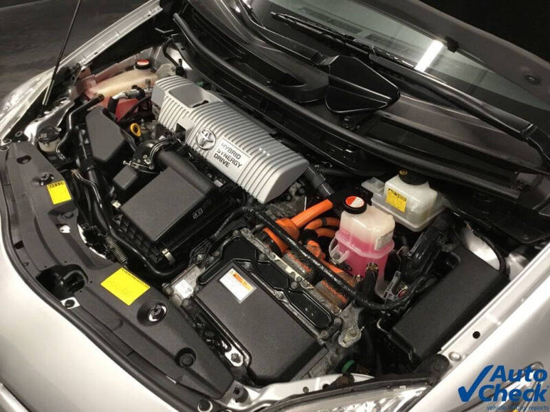 2015 Toyota Prius Three