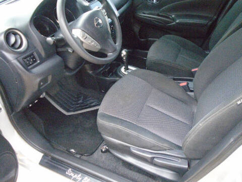 2018 Nissan Versa SV