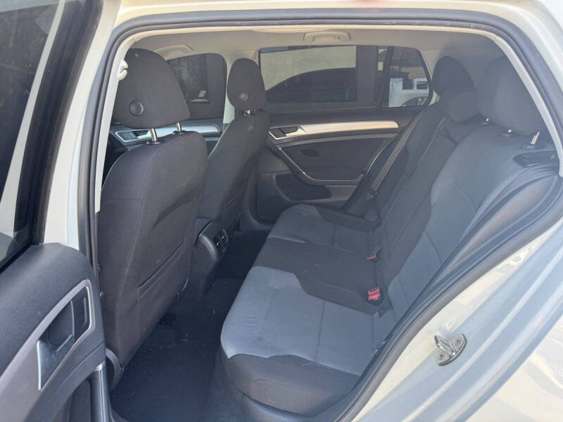 2016 Volkswagen e-Golf SE