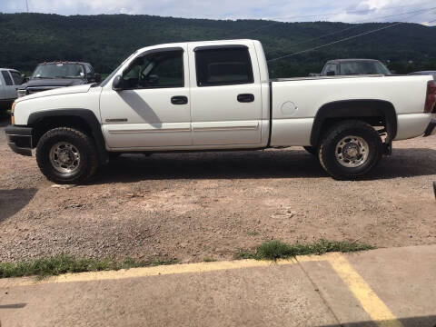 2003 Chevrolet Silverado 1500HD for sale at Troy's Auto Sales in Dornsife PA