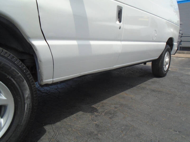 2011 Ford E-Series E-250