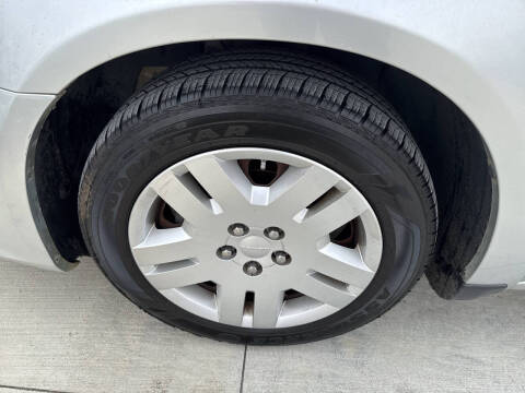 2012 Dodge Avenger SE