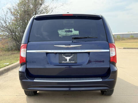 2015 Chrysler Town and Country Touring