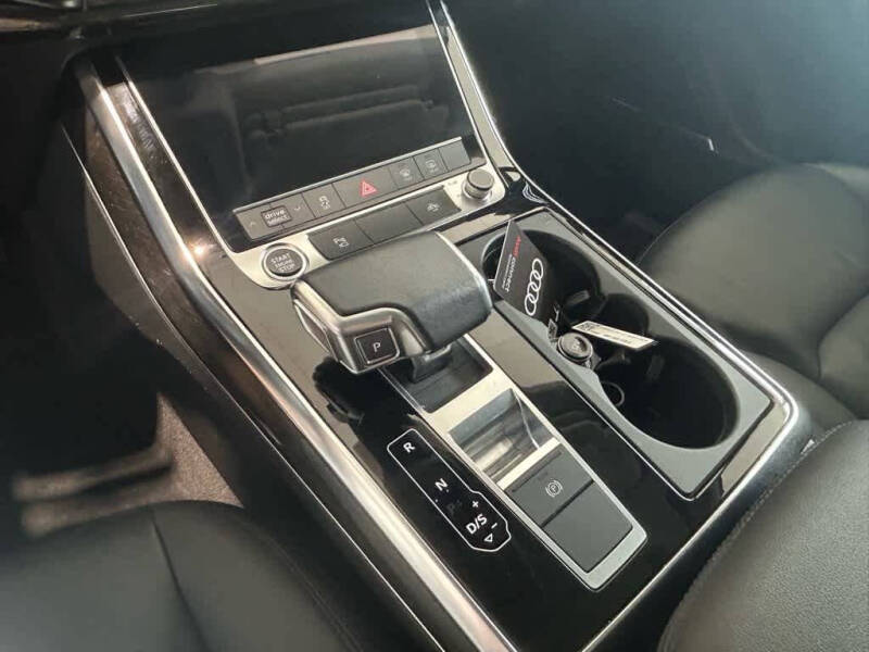 2022 Audi Q7 quattro Premium Plus 55 TFSI