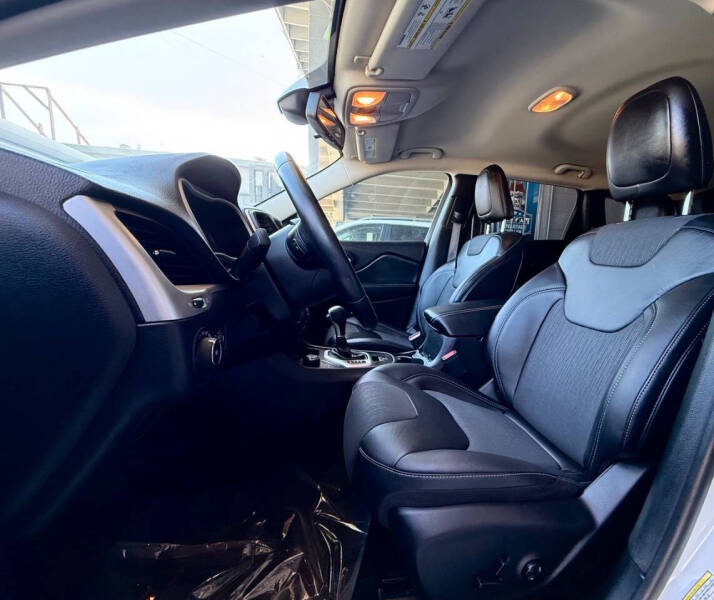 2018 Jeep Cherokee Latitude Plus