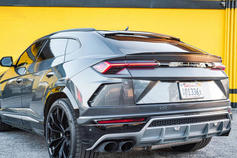 2020 Lamborghini Urus