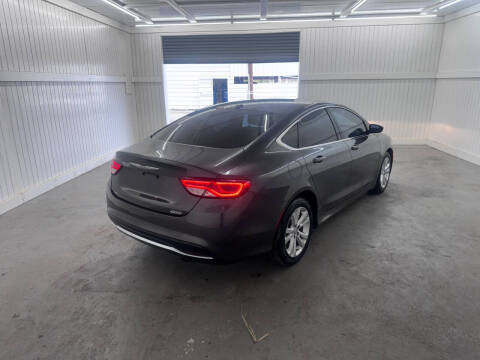 2015 Chrysler 200 Limited