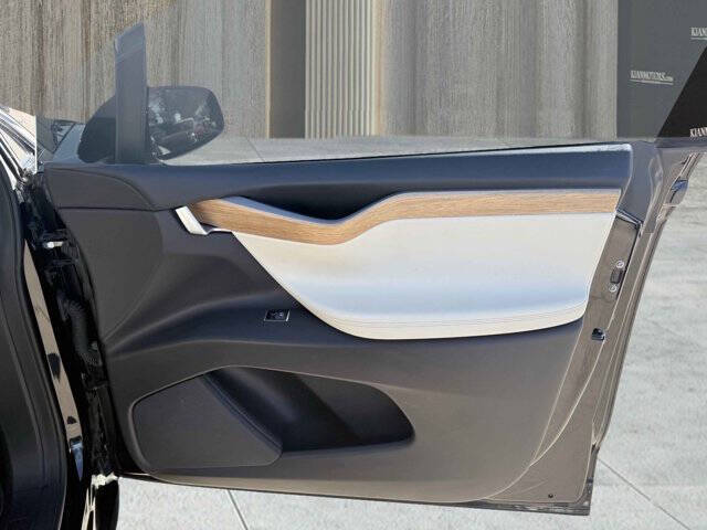 2019 Tesla Model X 75D