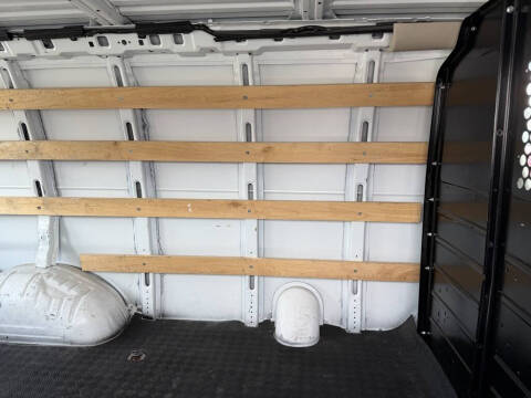 2020 GMC Savana 2500