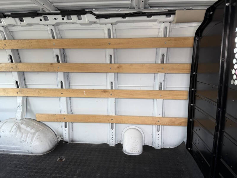 2020 GMC Savana 2500