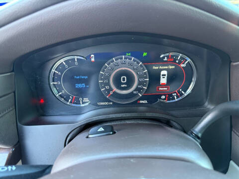 2017 Cadillac Escalade Luxury