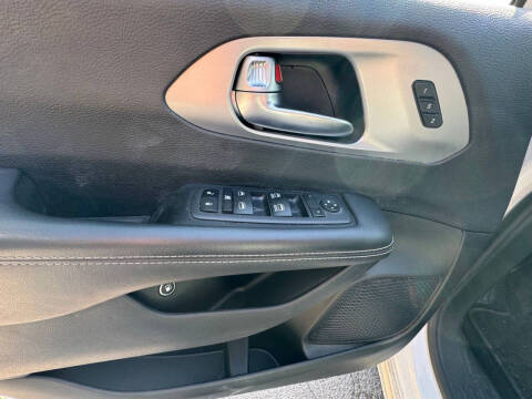 2024 Chrysler Pacifica Plug-In Hybrid